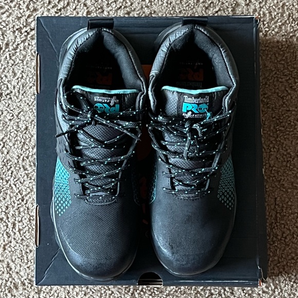 DONATED ——-Timberland Ridgework Boots - Picture 2 of 5